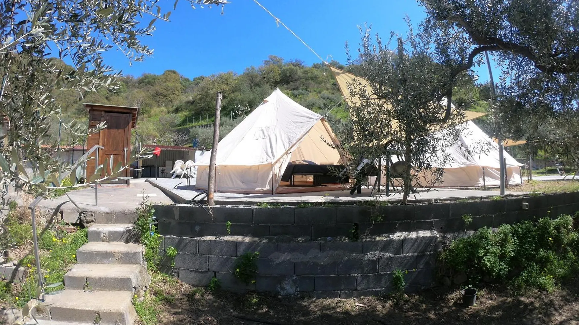 Camping Gole Alcantara Motta Camastra