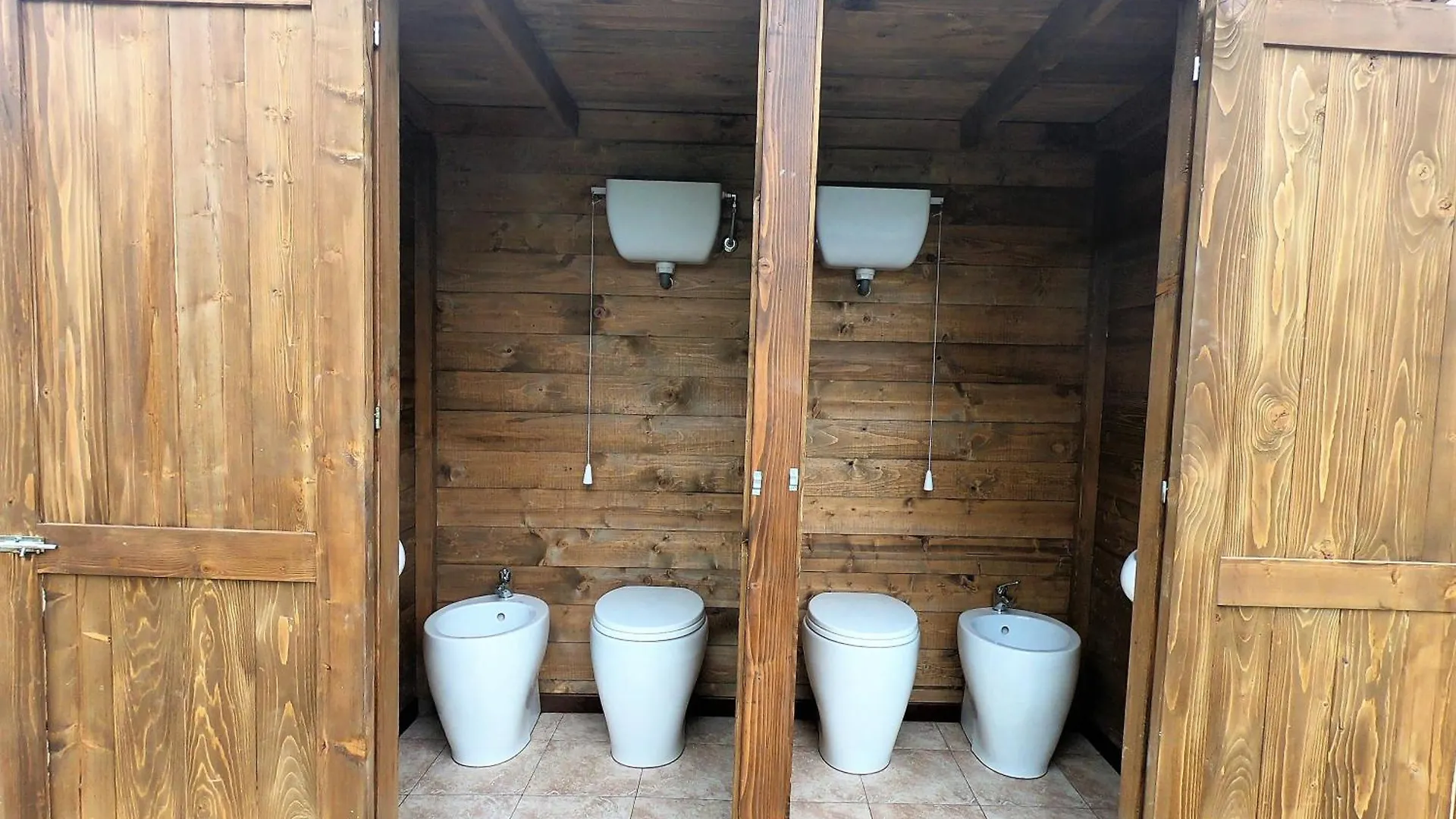Camping Gole Alcantara Motta Camastra Campsite